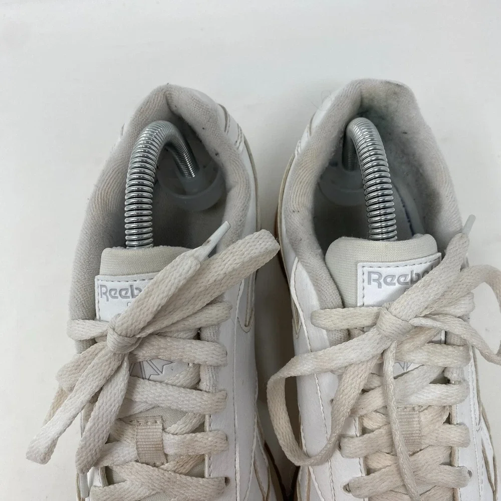 Reebok Classic Solid‎ White Casual Tennis Shoe Women's Size 9